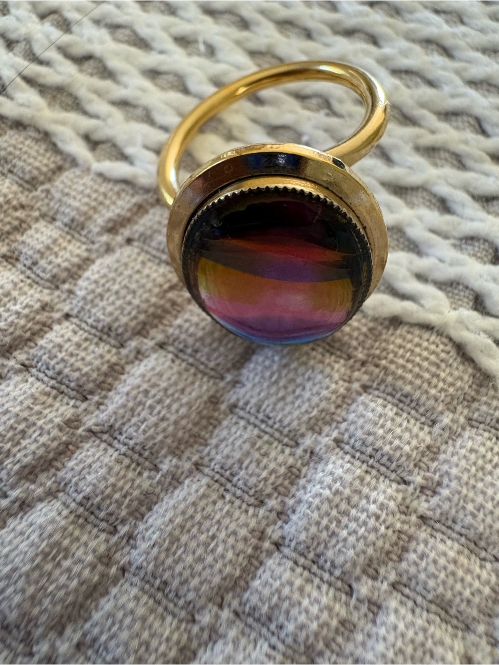 Gold Ring with Multicolor Iridescent Glass Stone